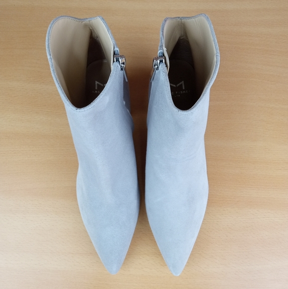 NWT Marc Fisher Ltd. 'Jojo' Pointy Toe Ankle Boot in Light Grey Suede Sz. 6.5 - Picture 2 of 9